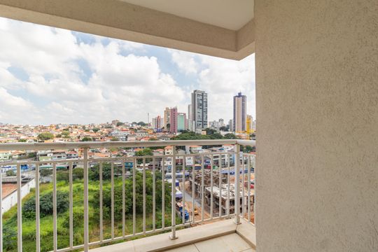 Sacada de apartamento para alugar com 1 quarto, 41m² em Umuarama, Osasco