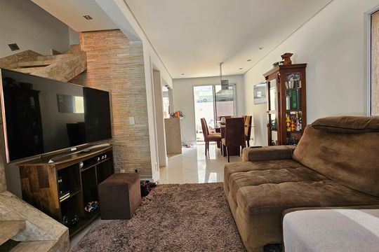 Sala de casa de condomínio à venda com 3 quartos, 157m² em Jardim São Luís, São Paulo