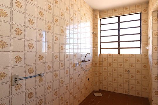 Cozinha de kitnet/studio à venda com 1 quarto, 35m² em Rubem Berta, Porto Alegre