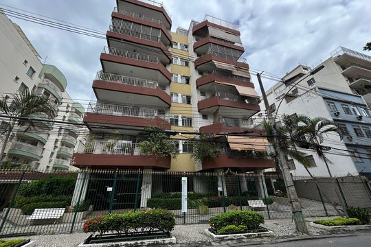 Fachada do Prédio de apartamento à venda com 3 quartos, 110m² em Méier, Rio de Janeiro