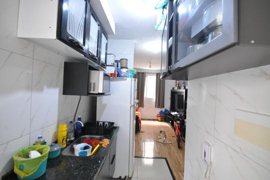 Cozinha de apartamento à venda com 2 quartos, 34m² em Jardim Recanto Verde, São Paulo