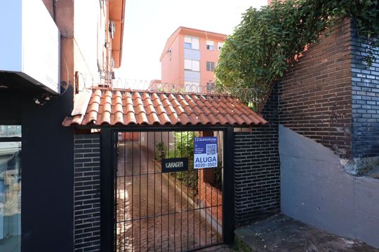 Fachada do Prédio de apartamento para alugar com 2 quartos, 73m² em São Sebastião, Porto Alegre