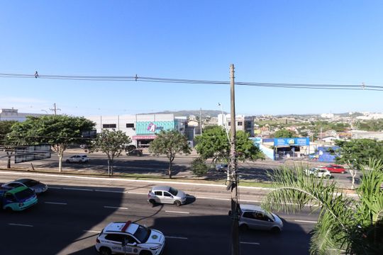 Vista do Quarto 1 de apartamento para alugar com 2 quartos, 73m² em São Sebastião, Porto Alegre