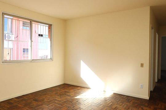 Sala de apartamento para alugar com 2 quartos, 73m² em São Sebastião, Porto Alegre