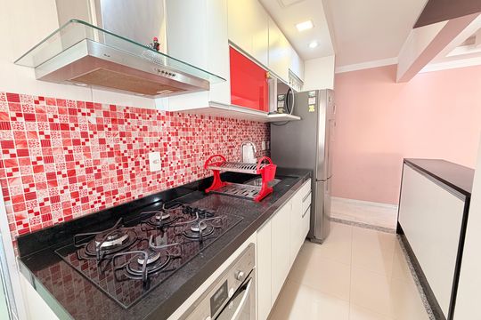 Cozinha de apartamento à venda com 2 quartos, 60m² em Medeiros, Jundiaí