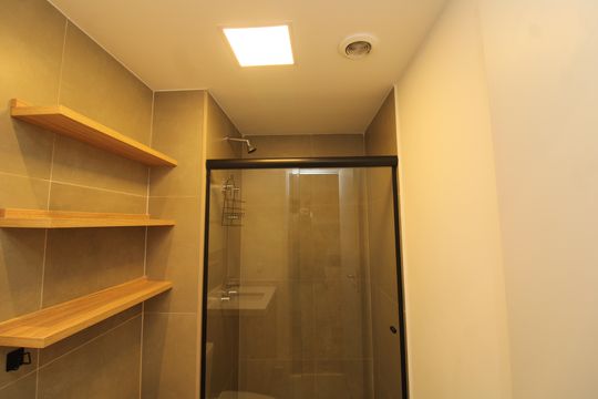 Banheiro de kitnet/studio à venda com 1 quarto, 26m² em Vila Mariana, São Paulo