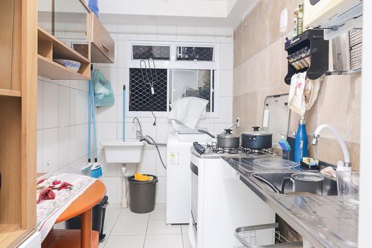 Cozinha e Área de Serviço de apartamento para alugar com 2 quartos, 51m² em Vila Nova Curuca, São Paulo