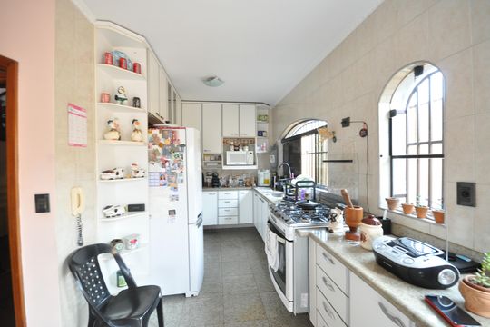 Cozinha de casa à venda com 3 quartos, 405m² em Bortolândia, São Paulo