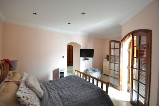 Suíte Master de casa à venda com 3 quartos, 405m² em Bortolândia, São Paulo