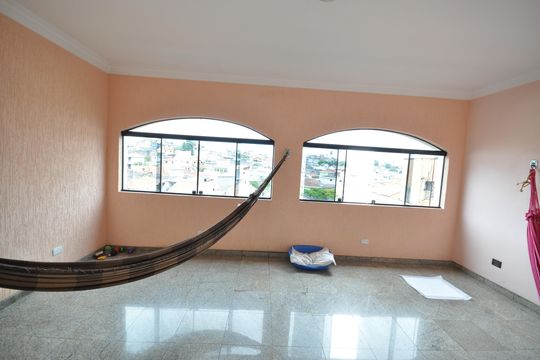 Sala de Estar de casa à venda com 3 quartos, 405m² em Bortolândia, São Paulo