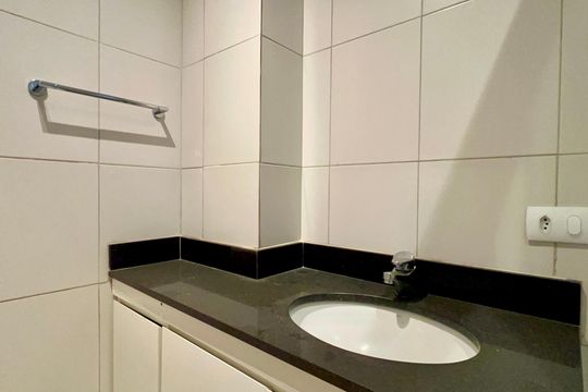 Banheiro de apartamento à venda com 2 quartos, 111m² em Pinheiros, São Paulo