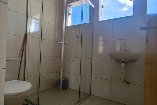 Casa à venda com 5 quartos, 152m² em Renascença, Belo Horizonte