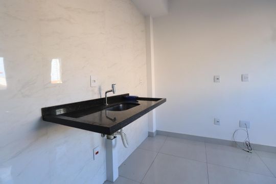 Cozinha de apartamento para alugar com 2 quartos, 42m² em Vila Matilde, São Paulo