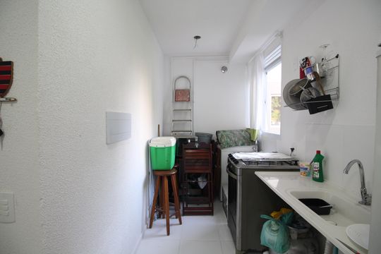Cozinha de apartamento para alugar com 2 quartos, 41m² em Taquara, Rio de Janeiro