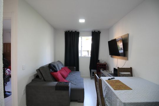 Sala de apartamento para alugar com 2 quartos, 41m² em Taquara, Rio de Janeiro