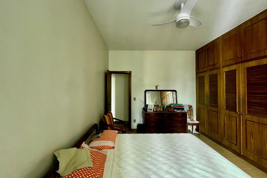 Quarto 2 de apartamento à venda com 3 quartos, 145m² em Copacabana, Rio de Janeiro