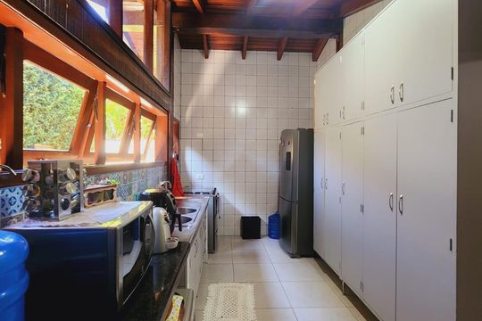 Cozinha de casa de condomínio para alugar com 5 quartos, 320m² em Chácara dos Lagos, Cotia