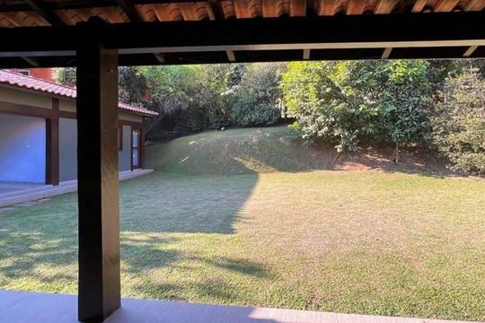 Área externa de casa de condomínio para alugar com 5 quartos, 320m² em Chácara dos Lagos, Cotia