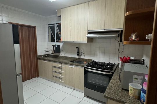 Cozinha de apartamento para alugar com 2 quartos, 74m² em Vila Zanardi, Guarulhos