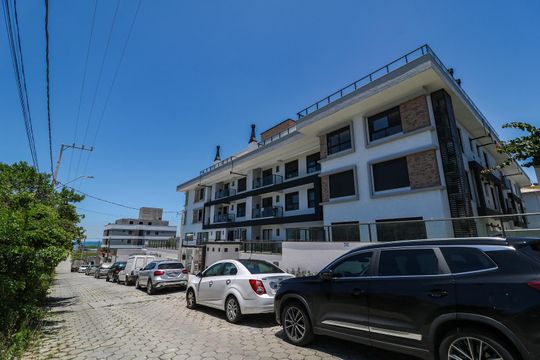 Fachada de apartamento para alugar com 2 quartos, 64m² em Ingleses Norte, Florianópolis