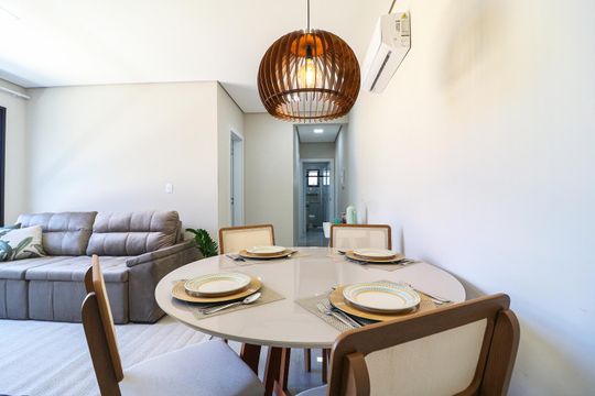 Sala de apartamento para alugar com 2 quartos, 64m² em Ingleses Norte, Florianópolis