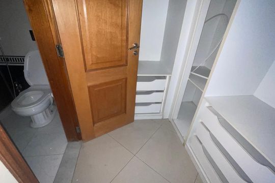 Suíte de apartamento para alugar com 2 quartos, 94m² em Centro, Duque de Caxias