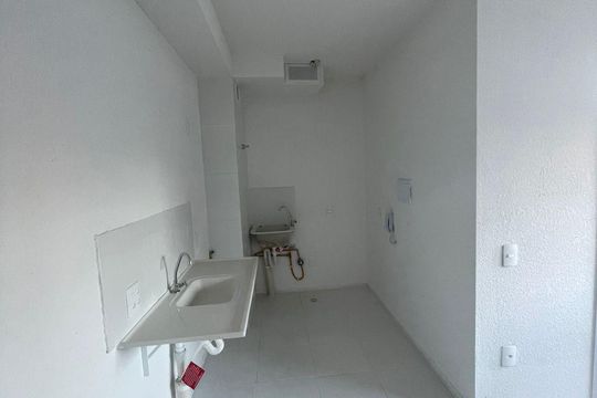 Cozinha de apartamento para alugar com 2 quartos, 31m² em Vila Pereira Cerca, São Paulo