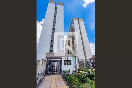 Fachada de apartamento para alugar com 2 quartos, 31m² em Vila Pereira Cerca, São Paulo