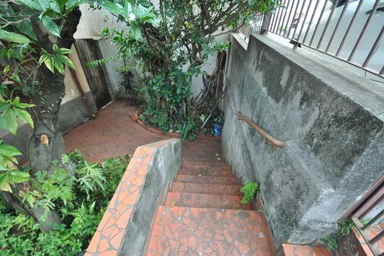 Escada de entrada de casa à venda com 4 quartos, 204m² em Vila Paiva, São Paulo