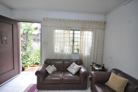 Sala de casa à venda com 4 quartos, 204m² em Vila Paiva, São Paulo