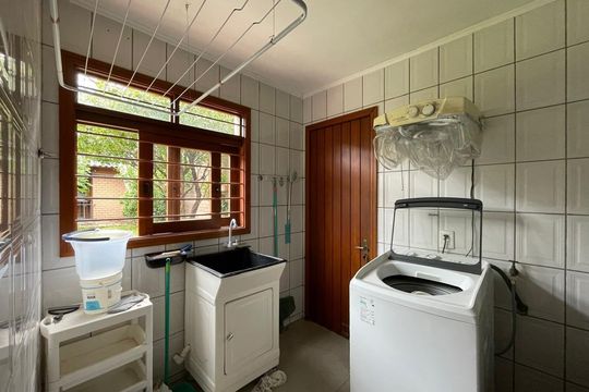 Casa à venda com 3 quartos, 300m² em São Jorge, Novo Hamburgo