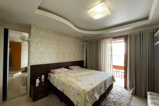 Casa à venda com 3 quartos, 300m² em São Jorge, Novo Hamburgo