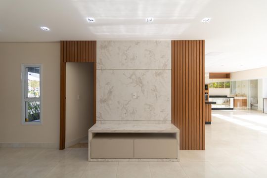 Salas de casa de condomínio à venda com 3 quartos, 270m² em Swiss Park, Campinas