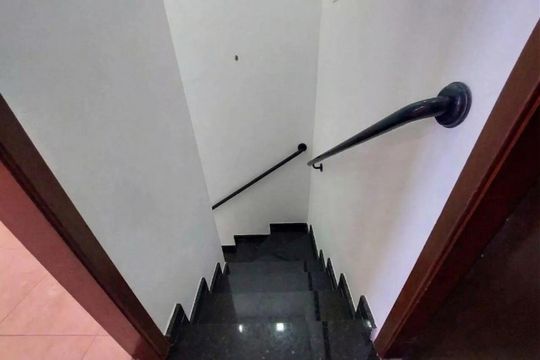Escada de casa de condomínio à venda com 2 quartos, 70m² em Parada XV de Novembro, São Paulo