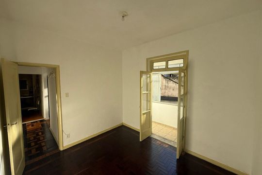 Quarto 2 de apartamento à venda com 2 quartos, 60m² em Higienópolis, Rio de Janeiro