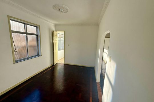 Sala de apartamento à venda com 2 quartos, 60m² em Higienópolis, Rio de Janeiro