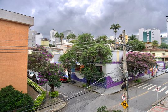 Sala - Janela Vista de apartamento à venda com 3 quartos, 85m² em Grajaú, Belo Horizonte
