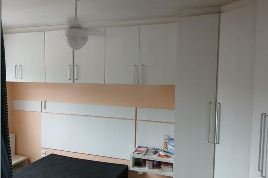 Quarto 1 de apartamento para alugar com 2 quartos, 56m² em Vila Nova, Porto Alegre