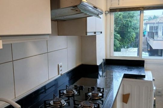 Cozinha de apartamento para alugar com 2 quartos, 56m² em Vila Nova, Porto Alegre