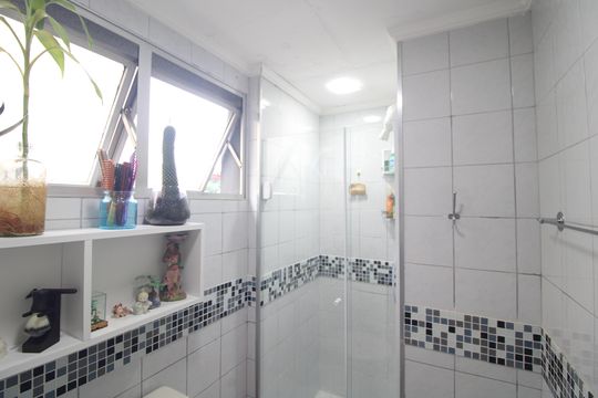 Banheiro de apartamento à venda com 3 quartos, 69m² em Vila Sofia, São Paulo