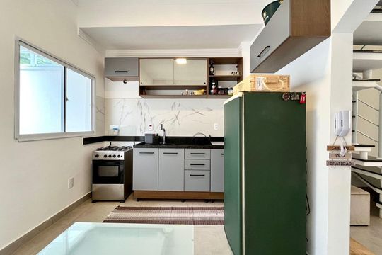 Cozinha de casa de condomínio à venda com 2 quartos, 100m² em Parque Taquaral, Campinas