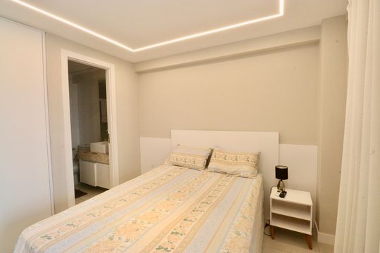 Quarto de apartamento para alugar com 1 quarto, 56m² em Stella Maris, Salvador