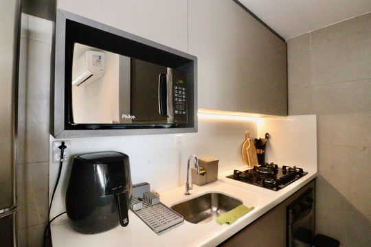 Cozinha de apartamento para alugar com 1 quarto, 56m² em Stella Maris, Salvador