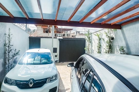Casa à venda com 3 quartos, 130m² em Parque Turistas, Belo Horizonte