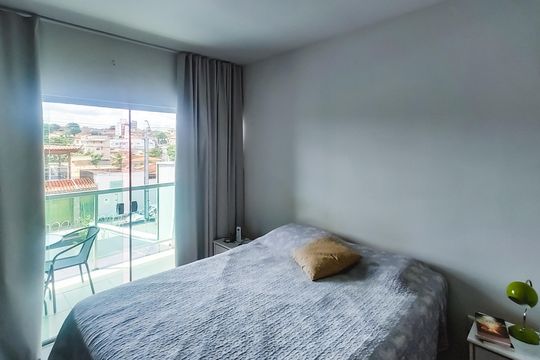 Casa à venda com 3 quartos, 130m² em Parque Turistas, Belo Horizonte