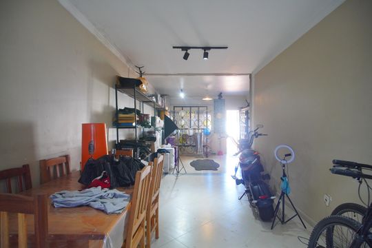 garagem de casa à venda com 3 quartos, 180m² em Rio dos Sinos, São Leopoldo