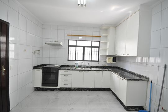 Cozinha de casa à venda com 3 quartos, 250m² em Vila Constança, São Paulo