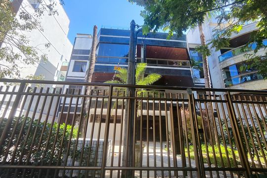 Fachada de apartamento à venda com 4 quartos, 360m² em Recreio dos Bandeirantes, Rio de Janeiro