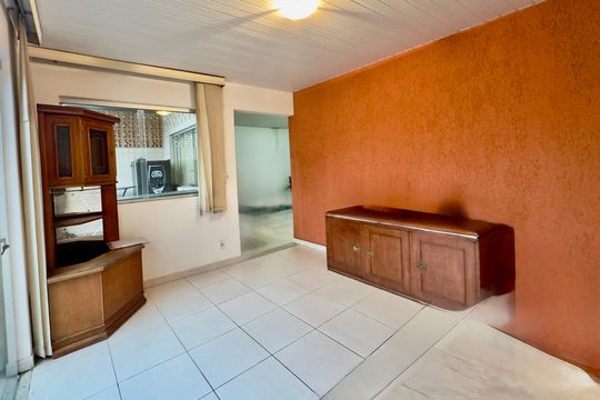 Casa à venda com 4 quartos, 445m² em Ipiranga, Belo Horizonte