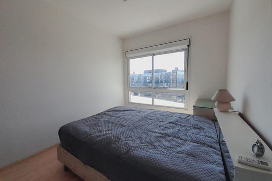 Quarto de apartamento para alugar com 1 quarto, 73m² em Três Figueiras, Porto Alegre